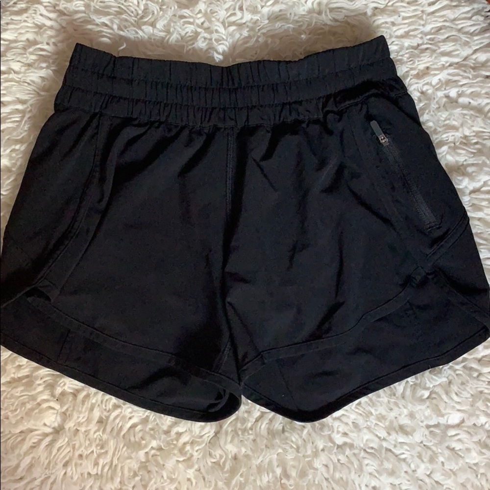 size 6 tracker short 4”